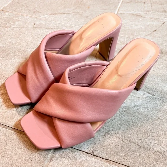 Puffy Criss Cross Heeled Sandals Sz 7.5 - Picture 1 of 7